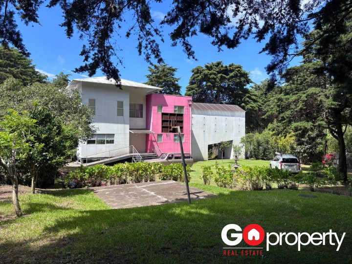 Venta Casa con lote de 1.920m² - San Rafael Heredia